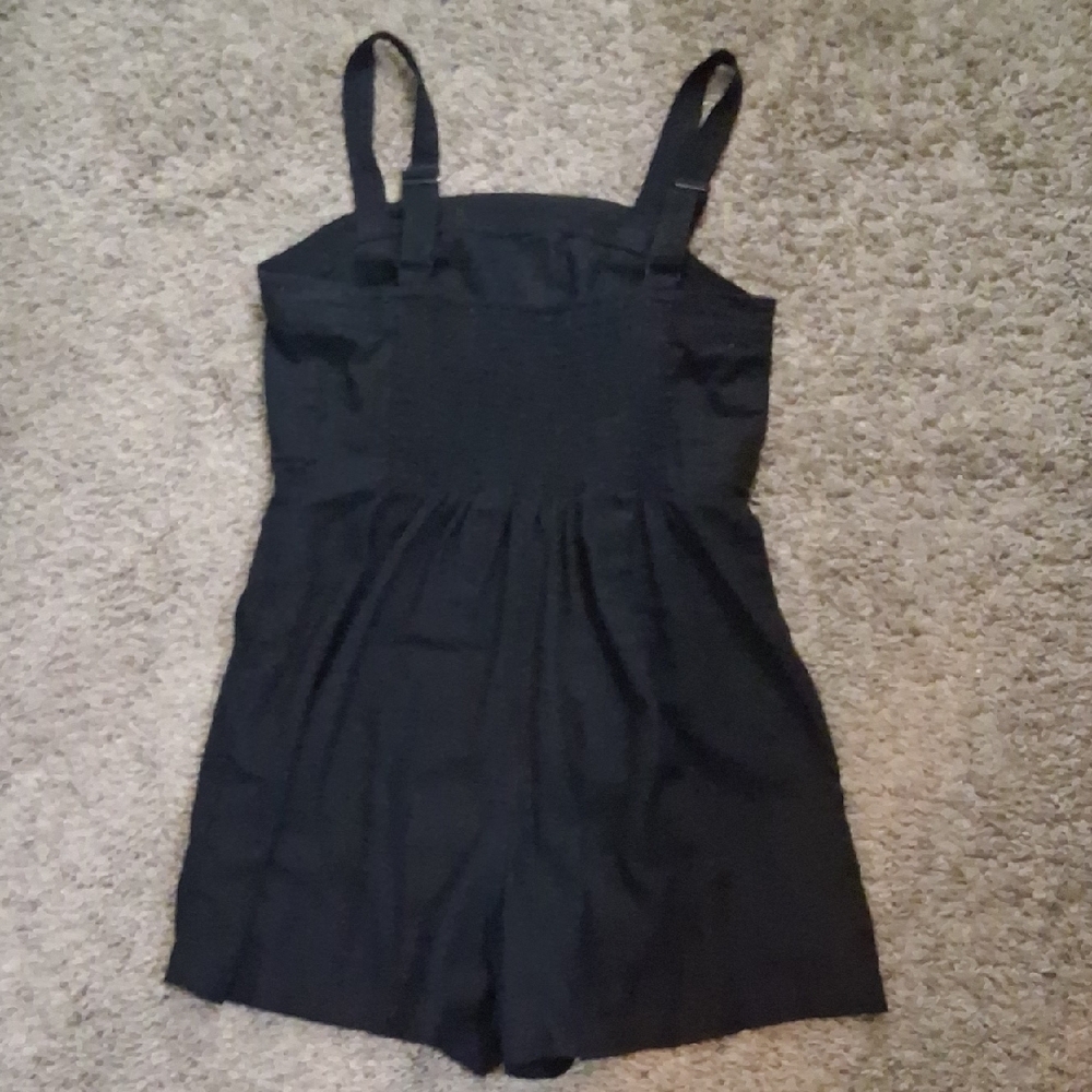 Old Navy Black Jumpsuit with Fitted Waist - Picture 3 of 4